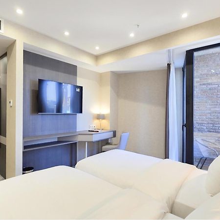 Griffin Hotel Tbilisi ภายนอก รูปภาพ