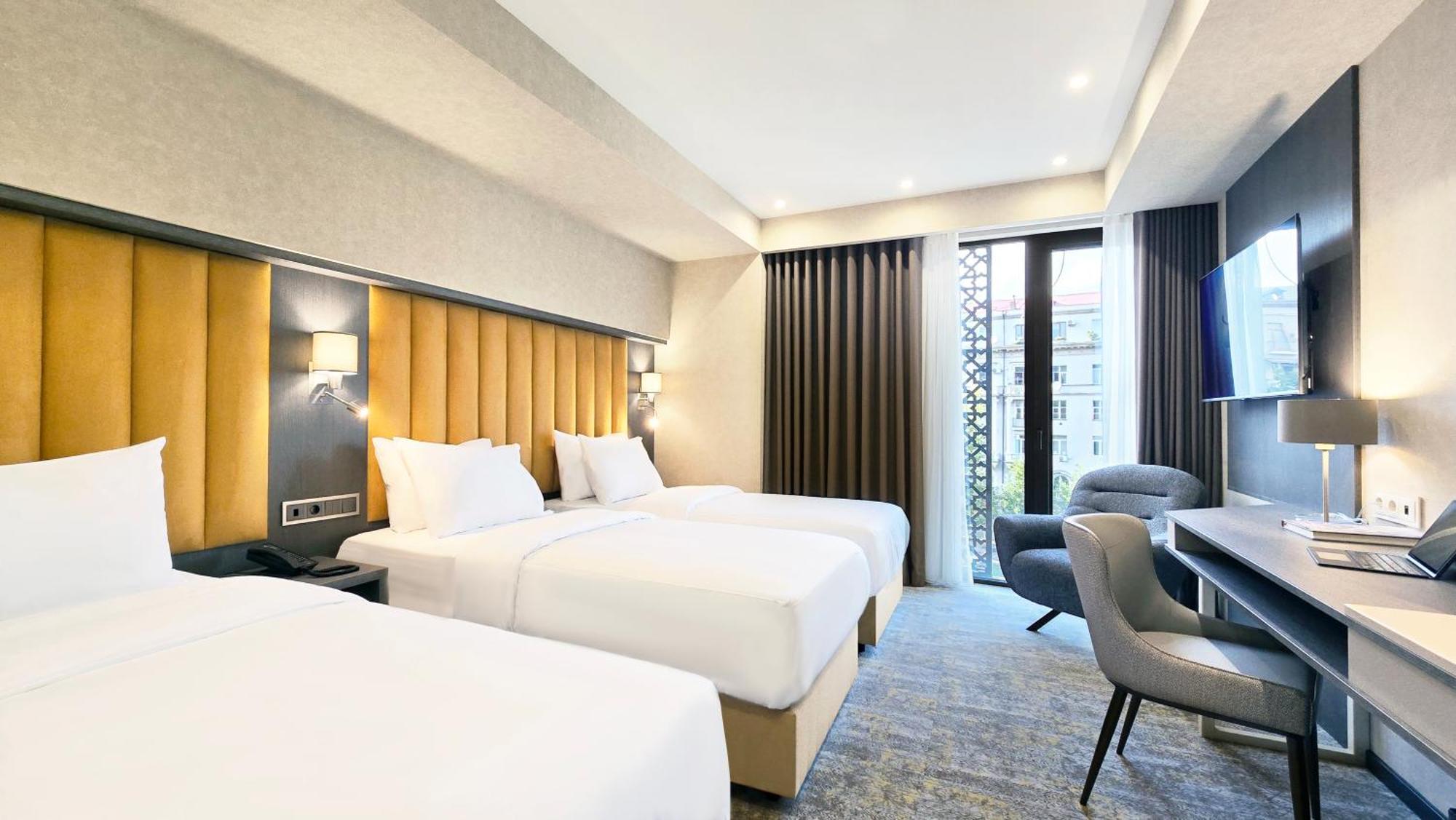 Griffin Hotel Tbilisi ภายนอก รูปภาพ