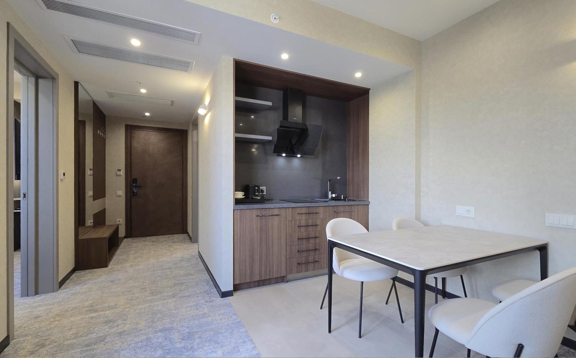 Griffin Hotel Tbilisi ภายนอก รูปภาพ