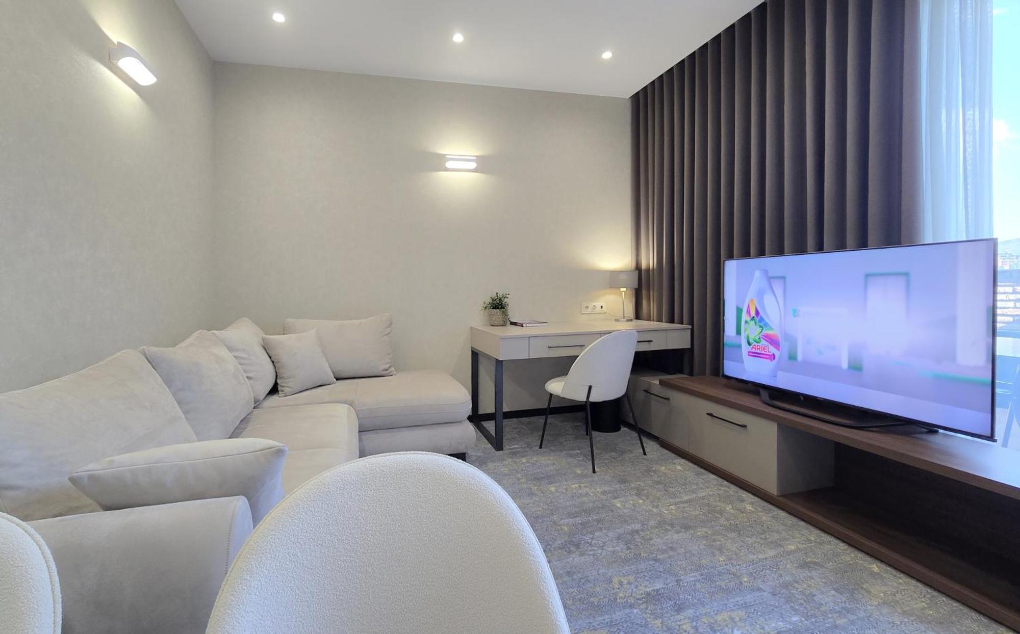 Griffin Hotel Tbilisi ภายนอก รูปภาพ