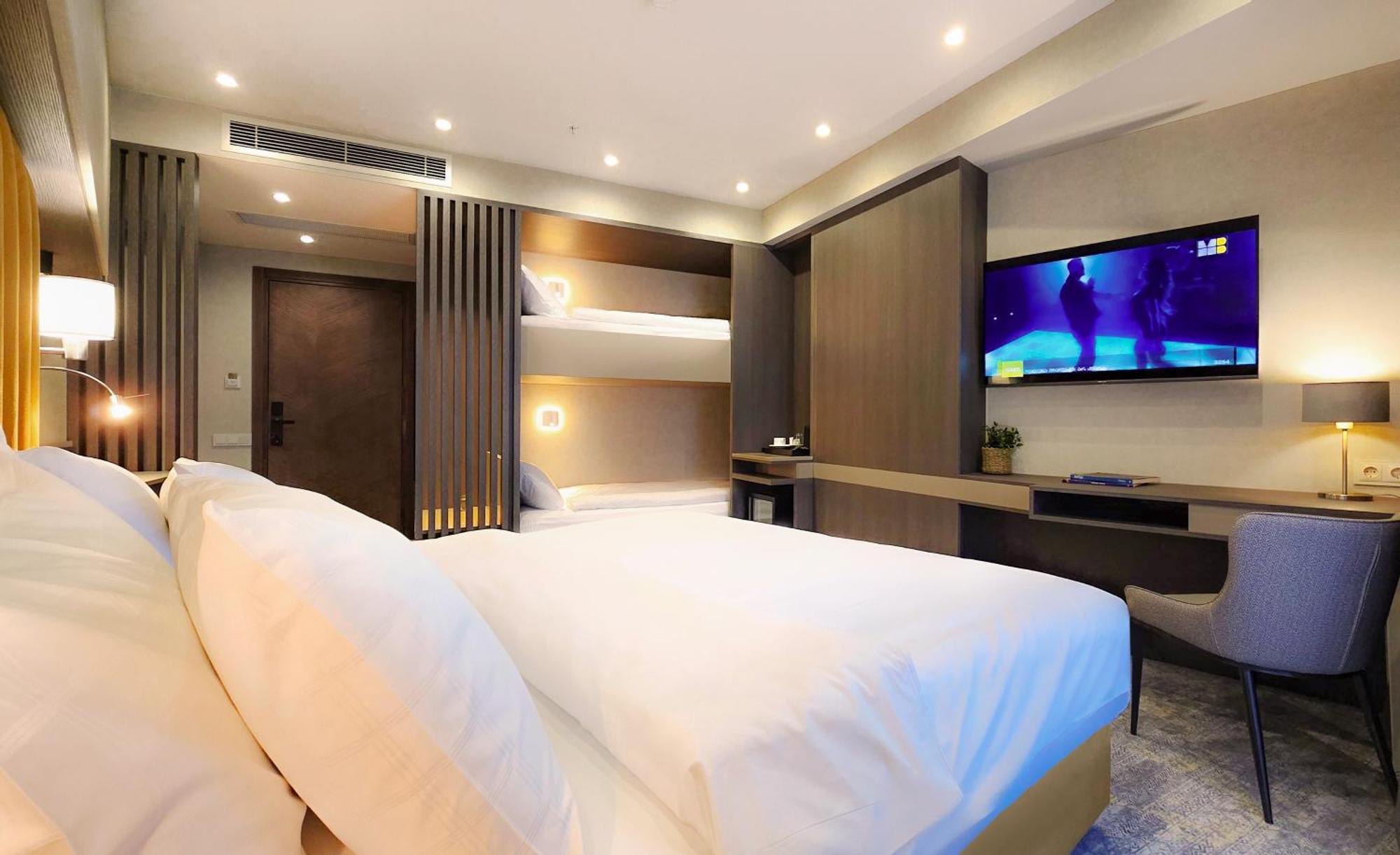 Griffin Hotel Tbilisi ภายนอก รูปภาพ