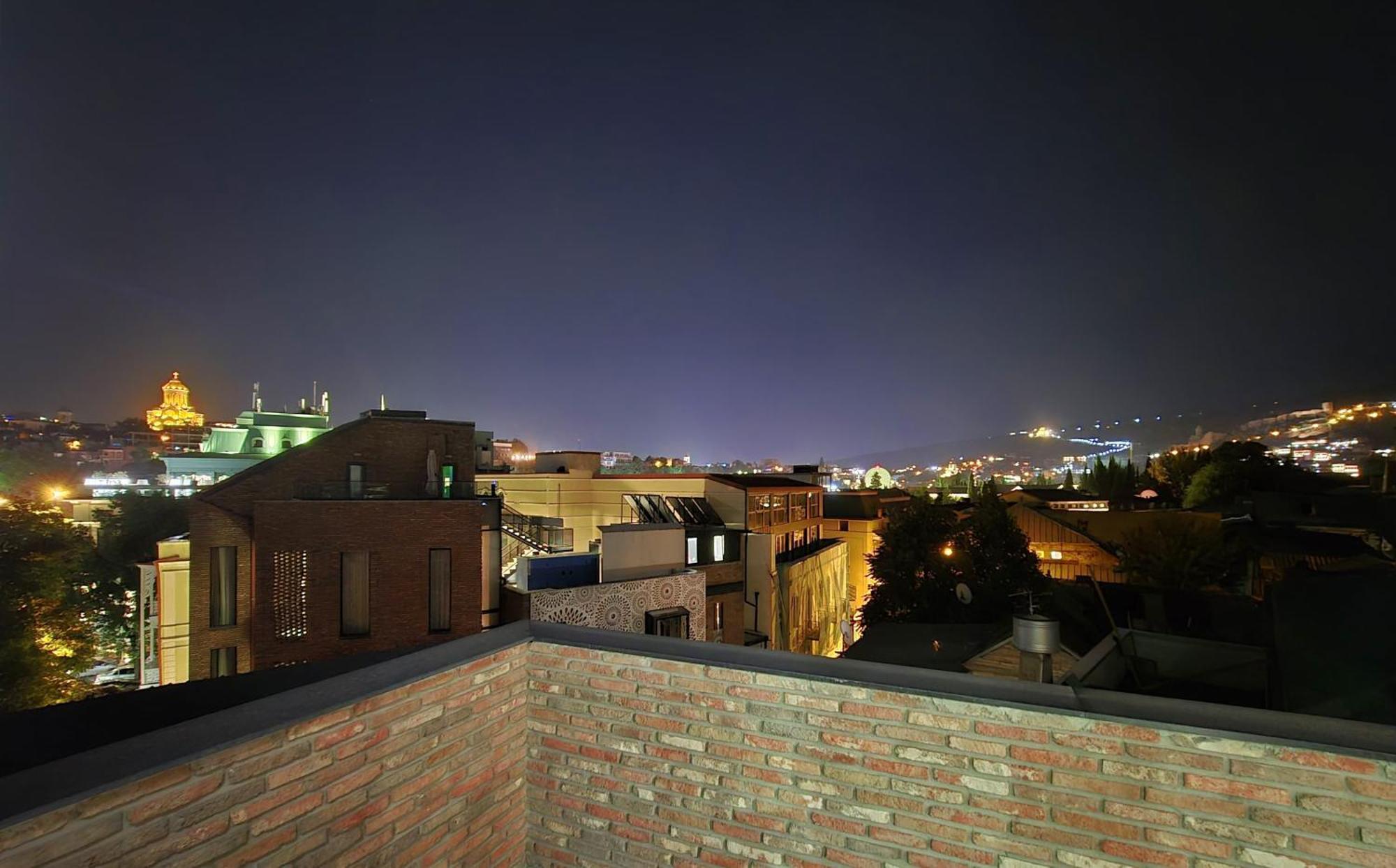 Griffin Hotel Tbilisi ภายนอก รูปภาพ