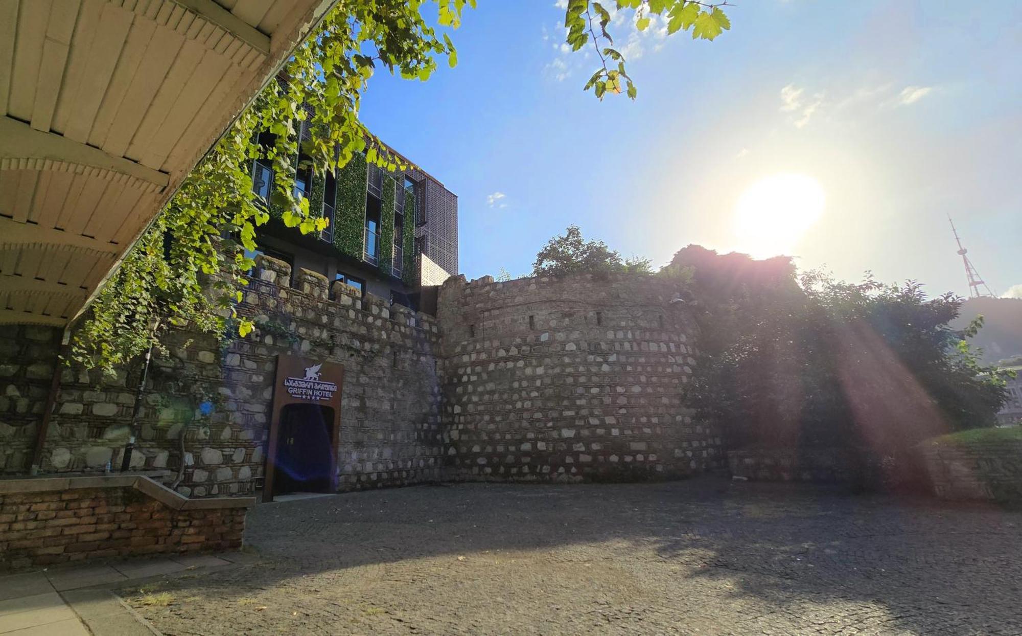 Griffin Hotel Tbilisi ภายนอก รูปภาพ