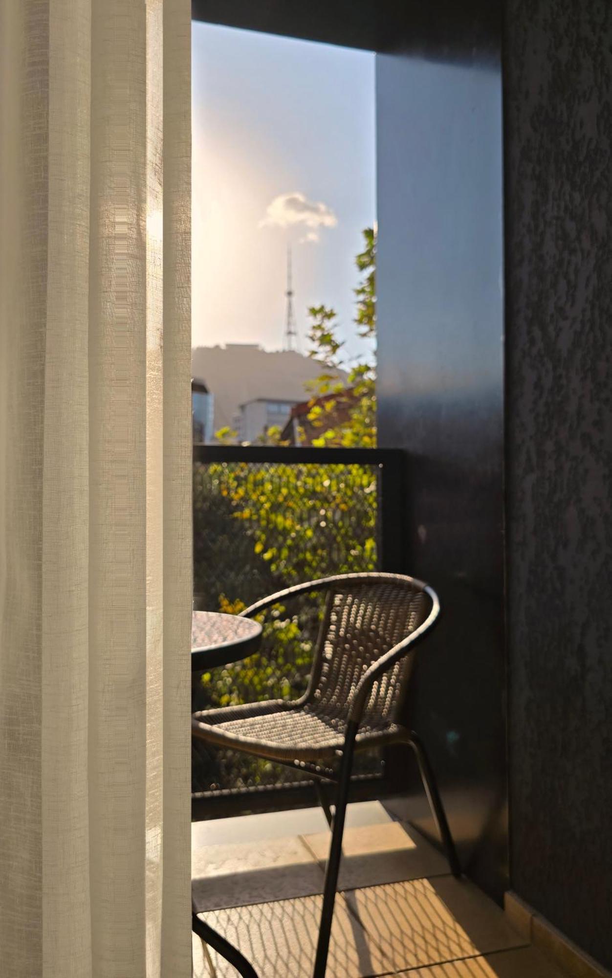 Griffin Hotel Tbilisi ภายนอก รูปภาพ